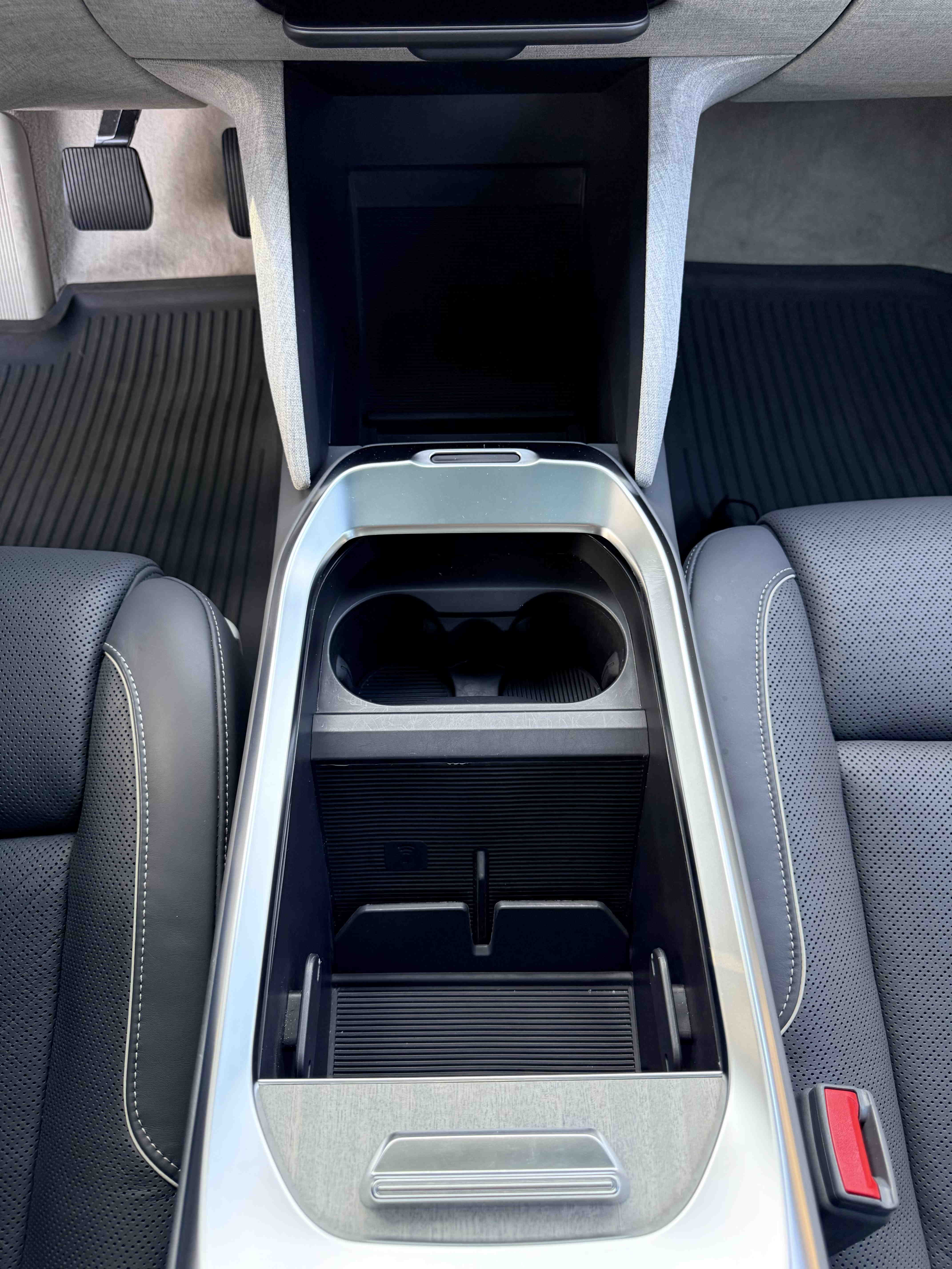 Center console open